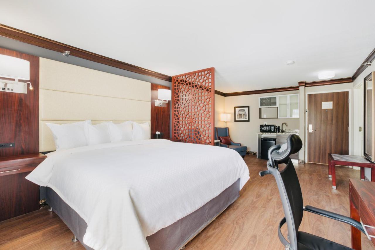 The Leo Collection Detroit, Ascend Hotel Collection Lincoln Park Bagian luar foto
