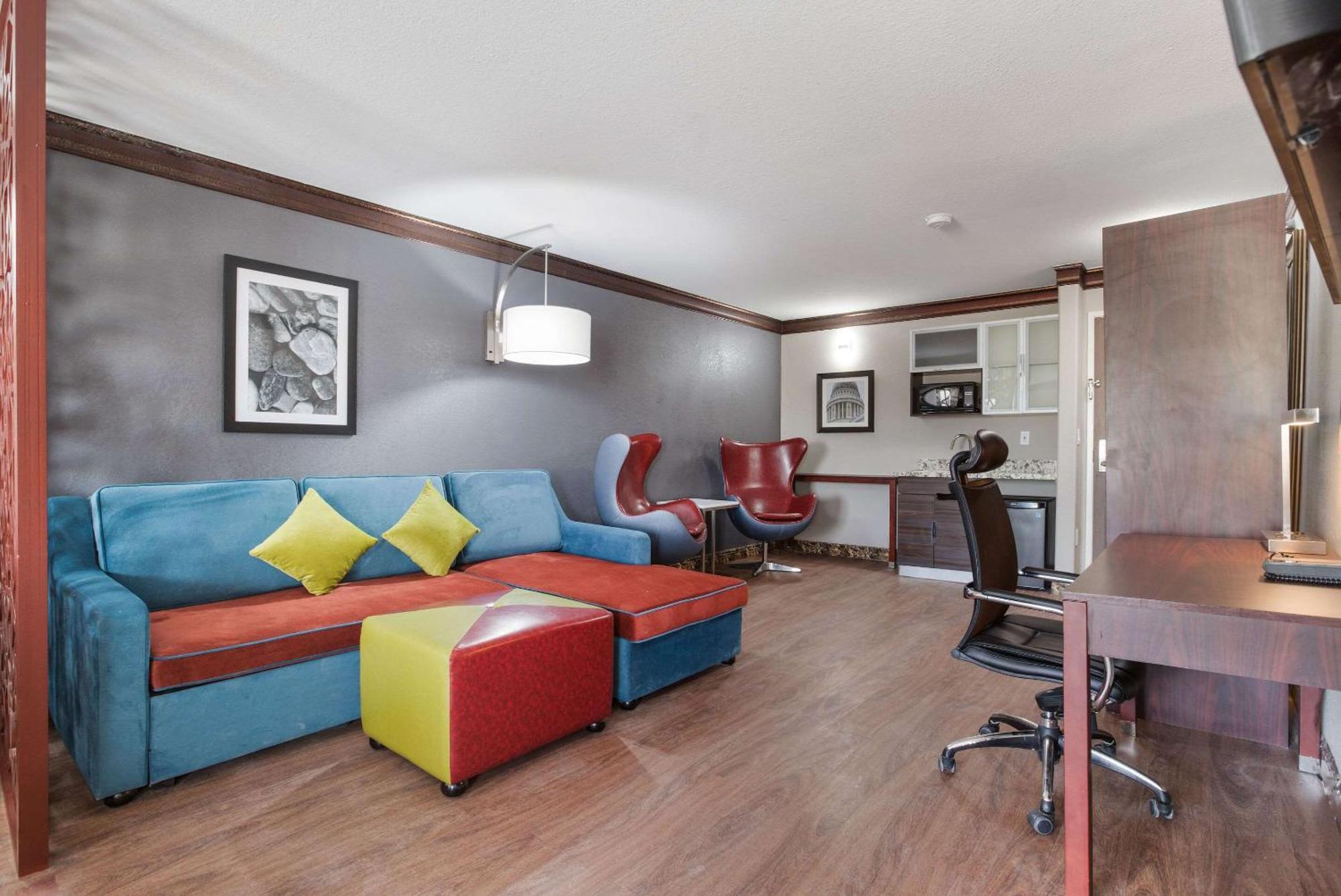 The Leo Collection Detroit, Ascend Hotel Collection Lincoln Park Bagian luar foto