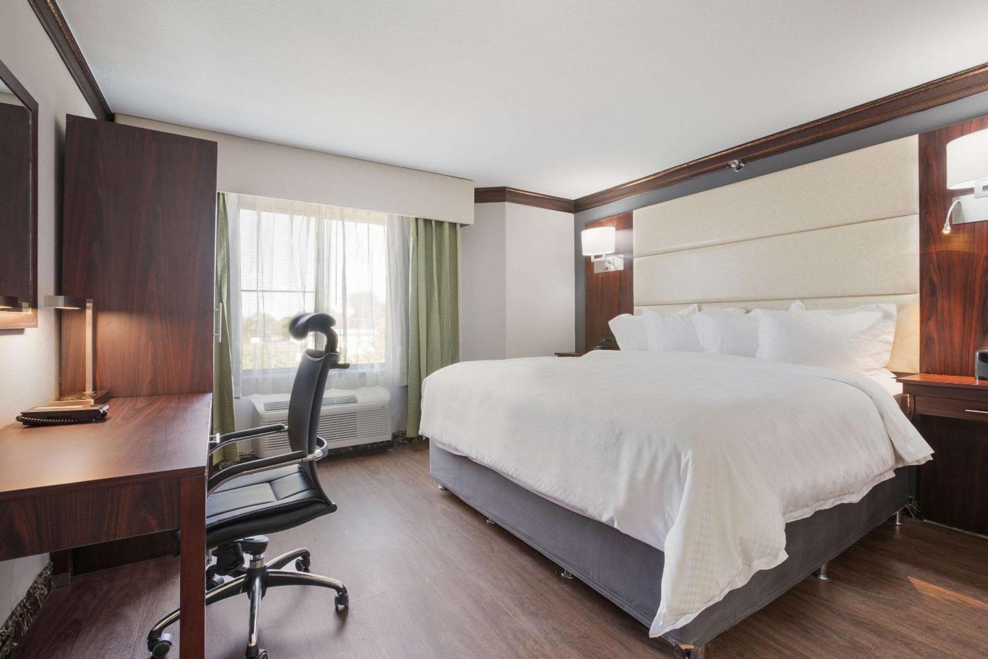 The Leo Collection Detroit, Ascend Hotel Collection Lincoln Park Bagian luar foto