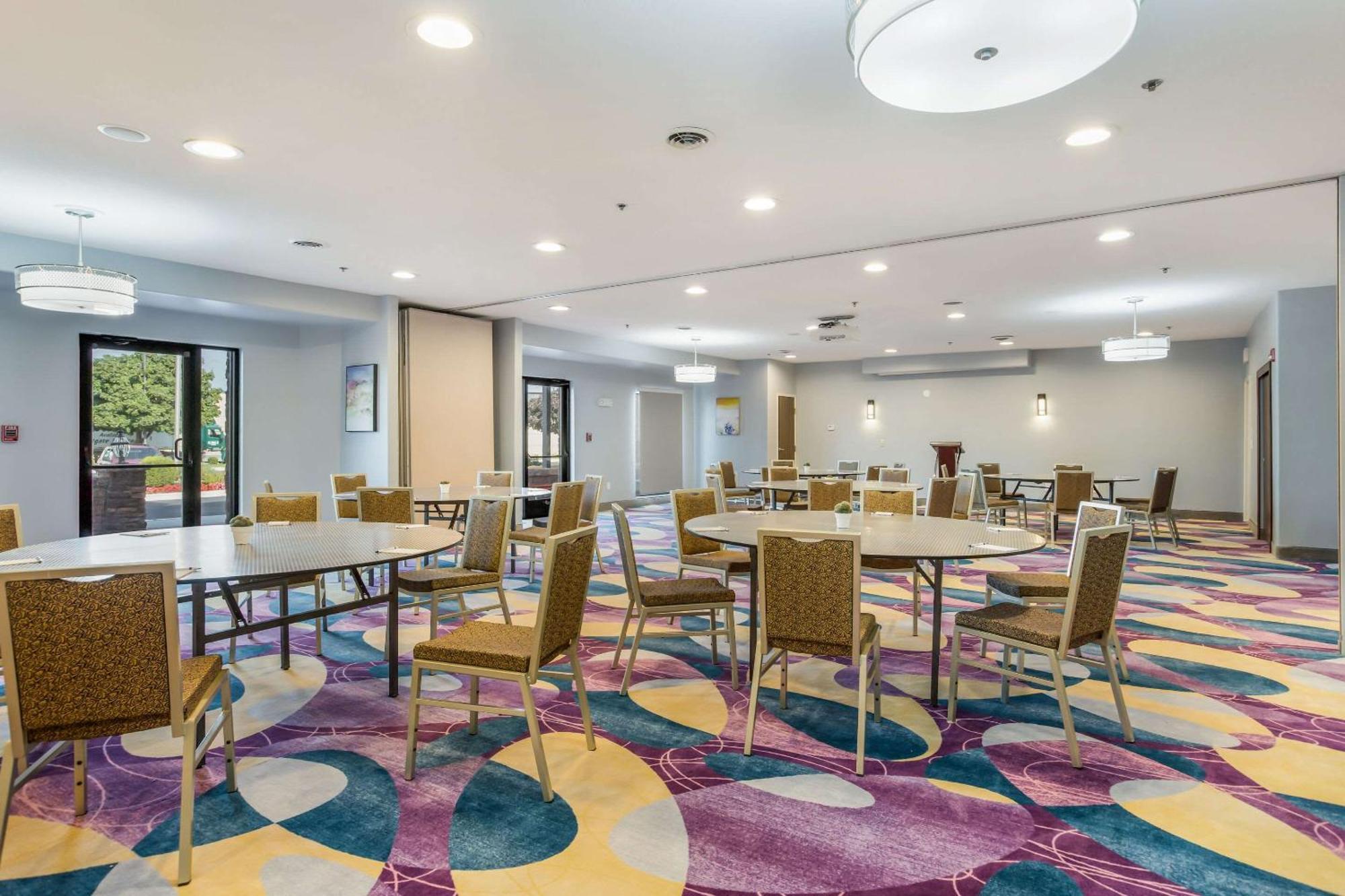 The Leo Collection Detroit, Ascend Hotel Collection Lincoln Park Bagian luar foto