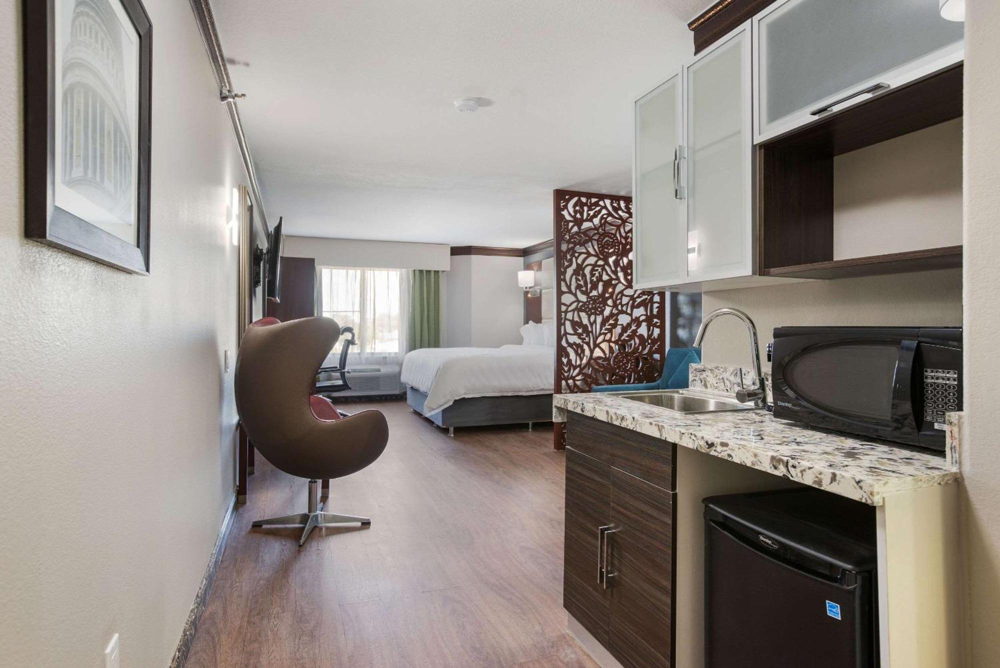 The Leo Collection Detroit, Ascend Hotel Collection Lincoln Park Bagian luar foto